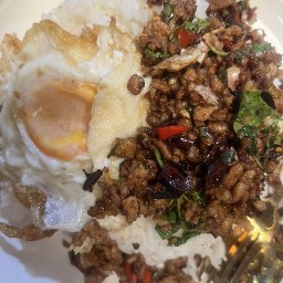 ร้าน ข้าว 🍱เศรษฐีนี👑