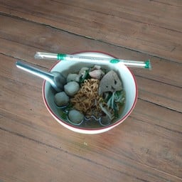 ก๋วยเตี๋ยวลูกชิ้นฮั้งเพ้ง & น้ำปั่น