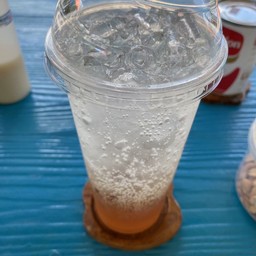 ไอศครีมกะทิสดมะพร้าวน้ำหอมปั่น ถ.เสน่หาbyป