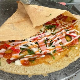 แป้งวนิลา+ซอสพิซซ่า+แฮม+ปูอัด+ยำสาหร่ายญี่ปุ่น+ชีท