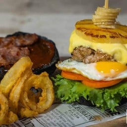 Smanmit Cafe'