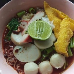 ชายสี่บะหมี่เกี๊ยว300ห้องติดทางรถไฟ ถ.เดิมบาง300ห้อง