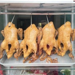 เป็ดพะโล้ครึ่งตัว