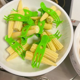 ข้าวโพดอ่อน