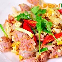 แหนมผัดไข่ราดข้าว