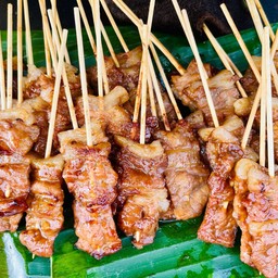 หมูปิ้งโบราณไม้เล็ก 15 ไม้แถม 1 ไม้ (สูตร1)