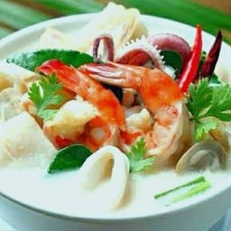 ต้มข่าทะเล