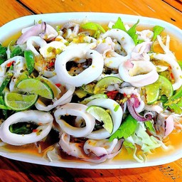 ปลาหมึกนึ่งมะนาว