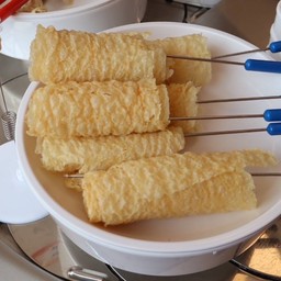 ฟองเต้าหู้ม้วนทอด(1 ชิ้น)