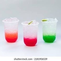 สตอเบอรี่ อิตาเลียนโซดา