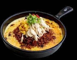 สไปซี่รามยอนคลุกไก่ฉีก