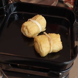 ฟองเต้าหู้ทอดห่อไส้ไข่หวาน พรีเมียม