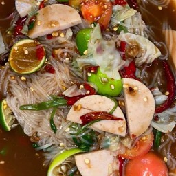 ตำเส้นเล็กหมูยอ