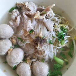 ก๋วยเตี๋ยวน้ำใสลูกชิ้นหมู+หมูหมัก