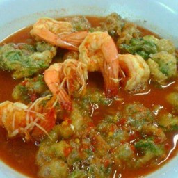 แกงส้มชะอมไข่+กุ้ง