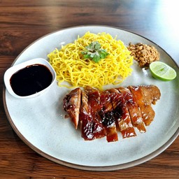 บะหมี่แห้งไก่ย่าง