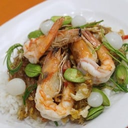 ผัดสามฉุนราดข้าว