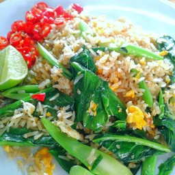 ข้าวผัดคะน้าปลาเค็ม