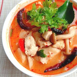 ต้มยำไก่น้ำข้น