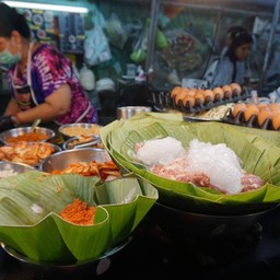 โกเบี้ยว หอยทอด ผัดไท