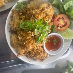 ปลาหมึกทอดกระเทียม