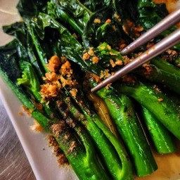 Stir Fried Chinese Kale With Oyster Sauce