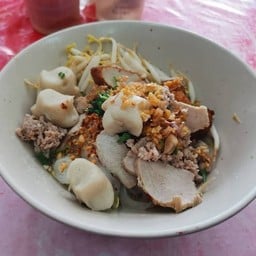 ก๋วยเตี๋ยวป้าอิ้ง สะพานสอง