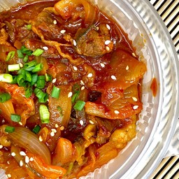 เนื้อ Nonburi ผัดกิมจิ