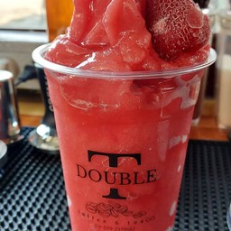 สตอเบอรรี่ปั่น