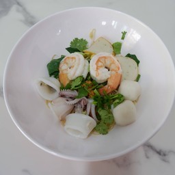 ก๋วยเตี๋ยวแห้งทะเล