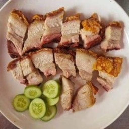 (กับข้าว) หมูกรอบล้วน