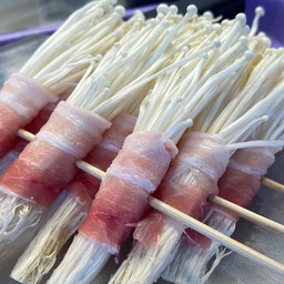 สามชั้นพันเห็ด