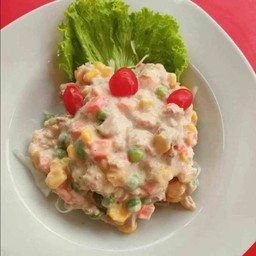 สลัดทูน่า