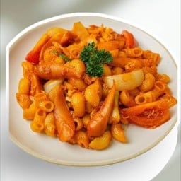 มักกะโรนีซอสมะเขือเทศไส้กรอก (เมนูขายดีหน้าร้าน)