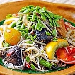 บ้านตำแซ่บ&หมี่คลุกไก่ฉีก