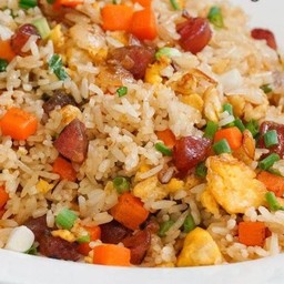 ข้าวผัดกุนเชียง