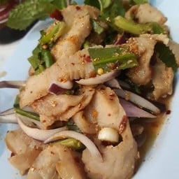 น้ำตกหมู