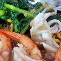 ราดหน้าทะเล