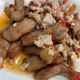กะเพรา&หมูทอด สาขา1