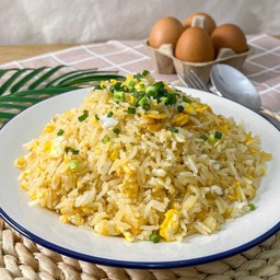 ข้าวผัดไข่ 3 ฟอง(ไม่มีเนื้อสัตว์)