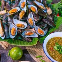 กินแซ่บบ..ว่าซ่านน