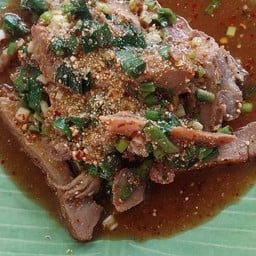 น้ำตกหมู