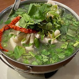 ต้มยำกุ้งแม่น้ำ น้ำใส