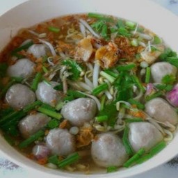 เกาเหลาลูกชิ้นหมู