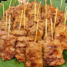 หมูนมสด10หมูโบราณ5 ฟรีข้าวเหนียว2