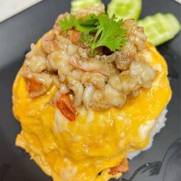 ข้าวไข่ข้นกุ้งผัดเนย