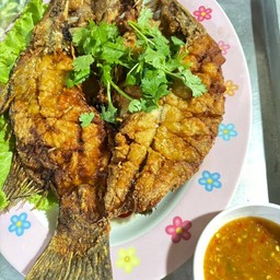 ปลากระพงทอดน้ำปลา