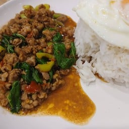 ข้าวกะเพราหมูสับ