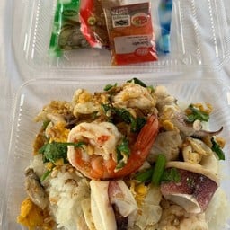 กะเพรา ข้าวแห้ง