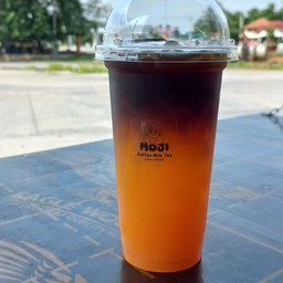 Moji coffee กาแฟ เครื่องดื่ม ส้มตำ บ้านอิฐ